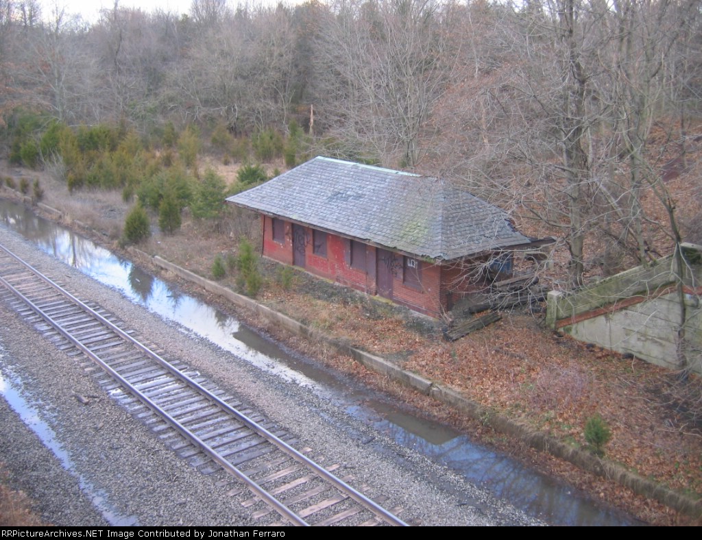 Overhead View of the Reading Station